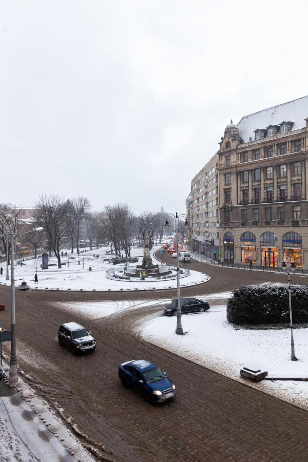 Romari Площа Міцкевича リヴィウ エクステリア 写真